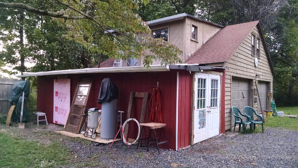 New Workshop - painting. Awaiting door and
                cement slab