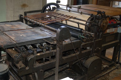 Lee
                  Press made by Challenge Machinery Company in 1931